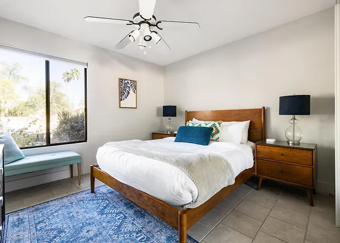 Private Acre Of Fun: Nine Hole Golf Course Pickleball Court Pool Table Heated Swimming Pool Scottsdale