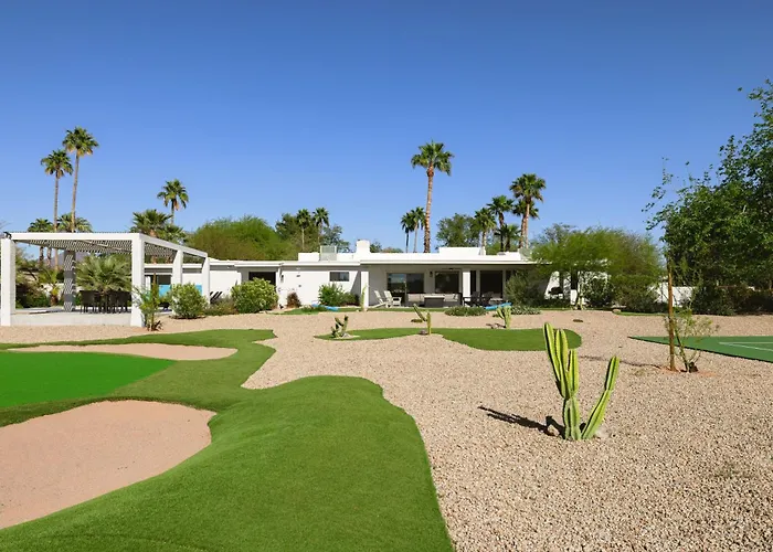 Private Acre Of Fun: Nine Hole Golf Course Pickleball Court Pool Table Heated Swimming Pool * Scottsdale