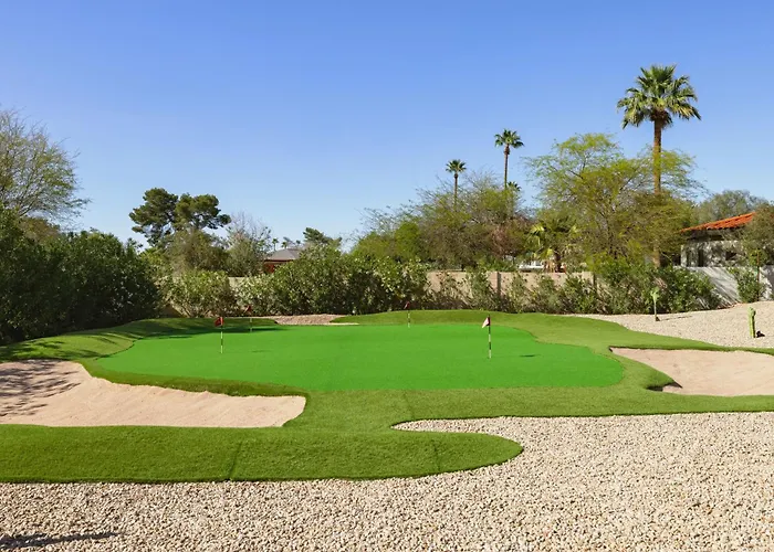 Private Acre Of Fun: Nine Hole Golf Course Pickleball Court Pool Table Heated Swimming Pool * Scottsdale